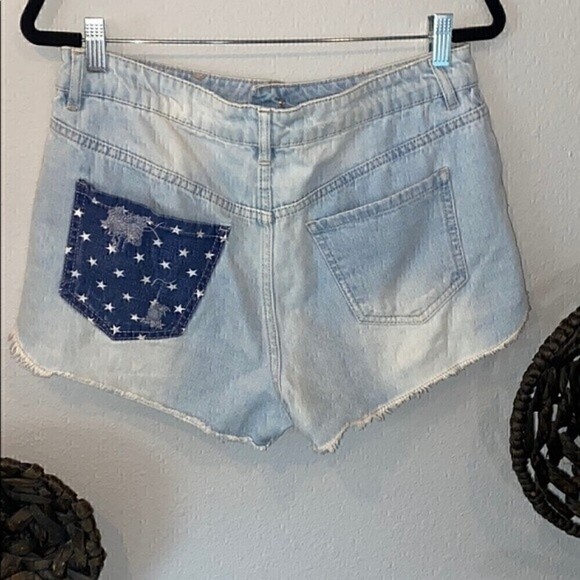 Refuge American Flag Distressed Jean Shorts 8 USA 4th of July Memorial Day Stars - Picture 4 of 12